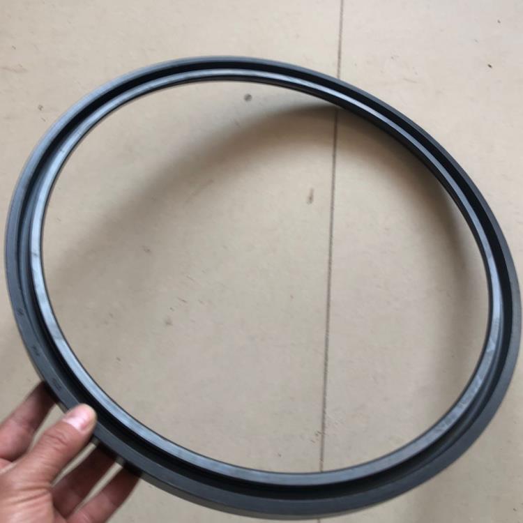 Fabric reinforced rubber seal R35